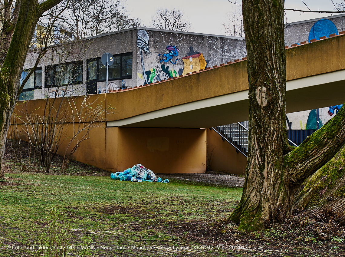 21.03.2017 - Abrissbaustelle Quiddezentrum in Neuperlach